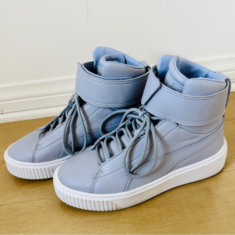 Puma High Top Sneakers, 90s vibe, worn only once, Gray, Size 5.5